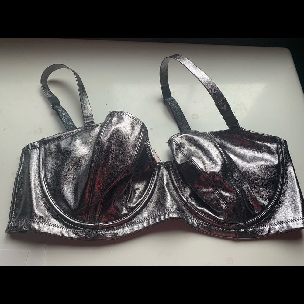 Victoria’s Secret Chrome Bra